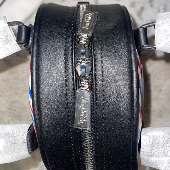 SOLD SOLD SOLD!!! NWT Von Dutch Barbershop Stripe Bowling Bag - Picture 4 of 8